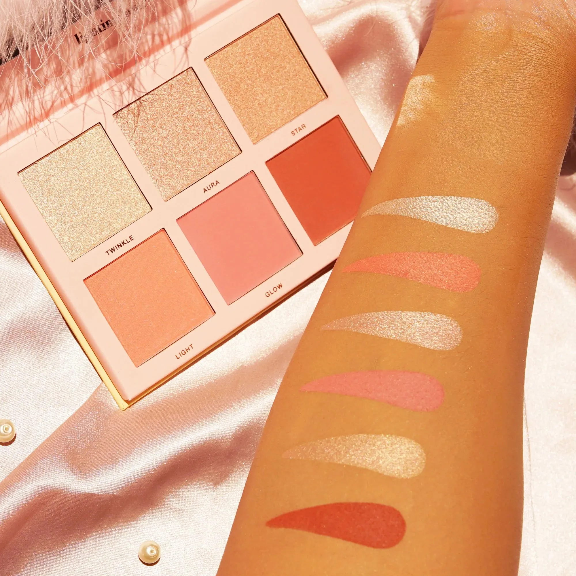 Lighting Hour 2-in-1 Blush & Highlight Palette